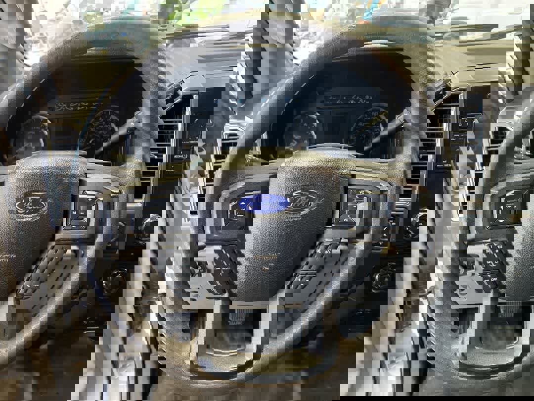 Used 2015 Ford F150 XLT w/ Trailer Tow Package image 14