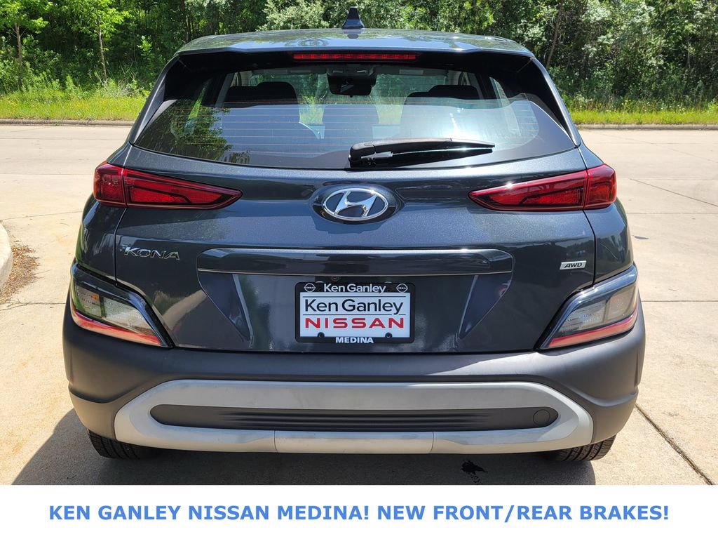 Used 2022 Hyundai Kona SE AWD/4WD image 4