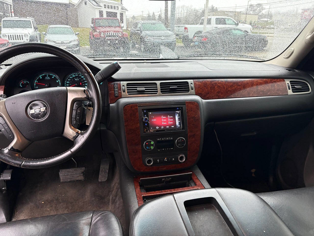 Used 2010 Chevrolet Avalanche LTZ image 5