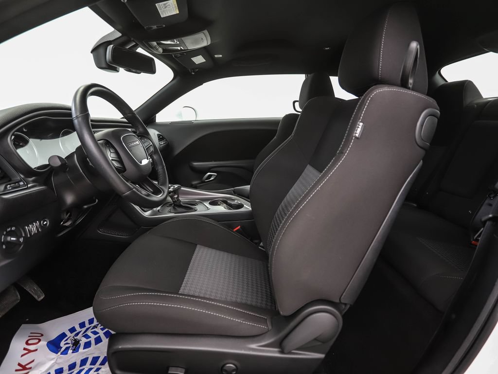 Used 2022 Dodge Challenger GT w/ Driver Convenience Group AWD/4WD image 11