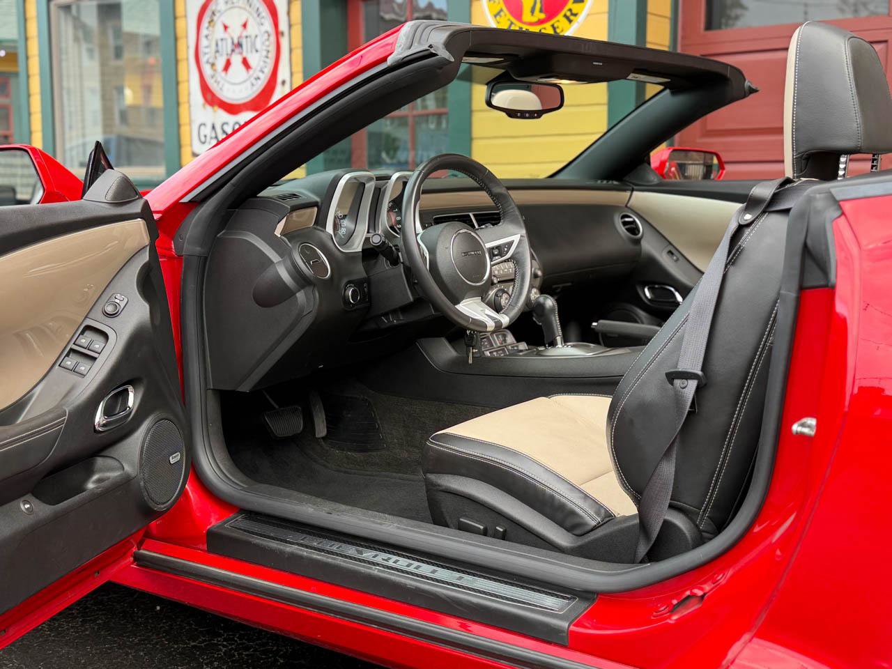 Used 2011 Chevrolet Camaro SS w/ RS Package RWD image 20