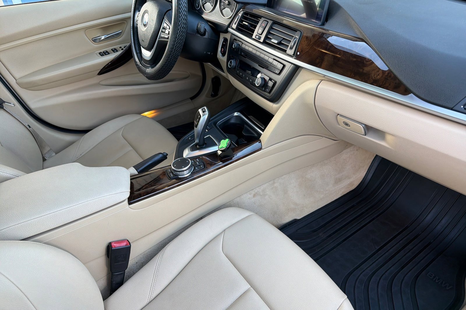 Used 2015 BMW 328i Sedan RWD image 12