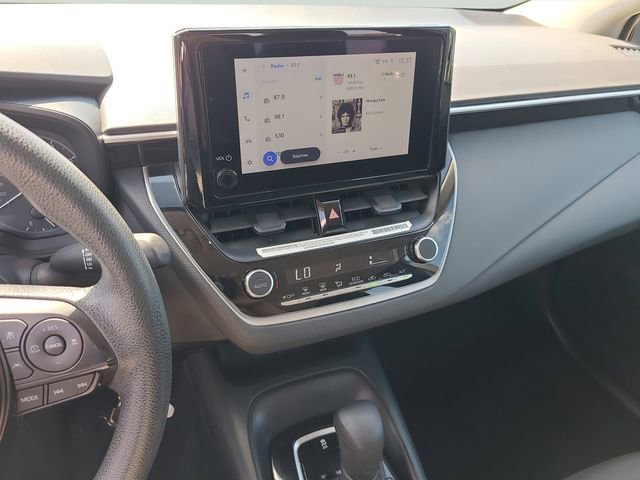 Used 2024 Toyota Corolla LE image 30