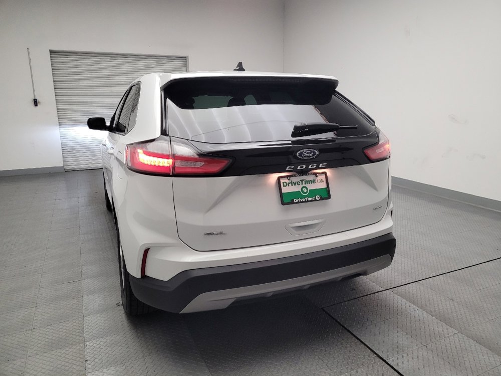 Used 2024 Ford Edge SEL image 6
