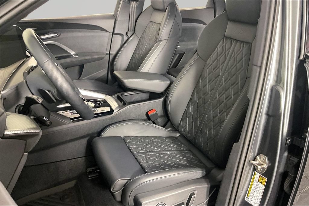 Used 2026 Audi SQ5 Premium Plus AWD/4WD image 18