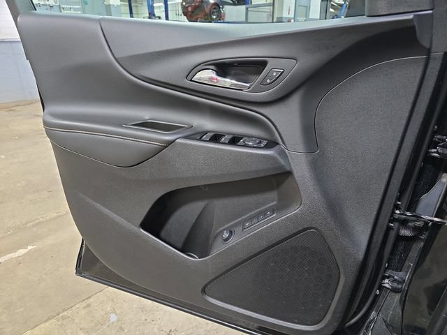 Used 2024 Chevrolet Equinox Premier AWD/4WD image 30