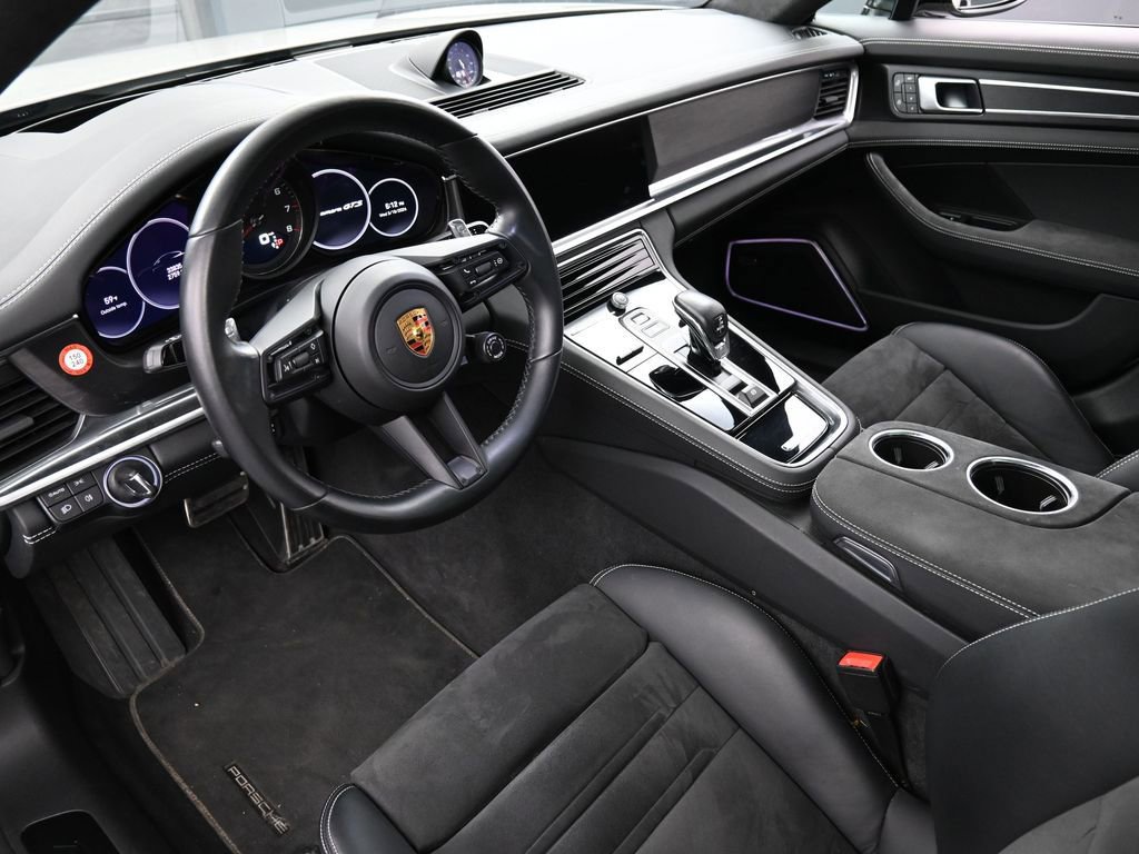 Certified 2022 Porsche Panamera GTS image 4