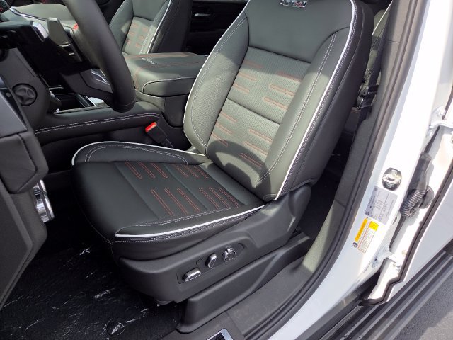 New 2026 GMC Yukon AT4 Ultimate AWD/4WD image 28