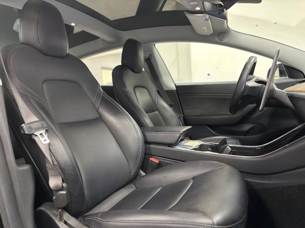 Used 2018 Tesla Model 3 Long Range image 8