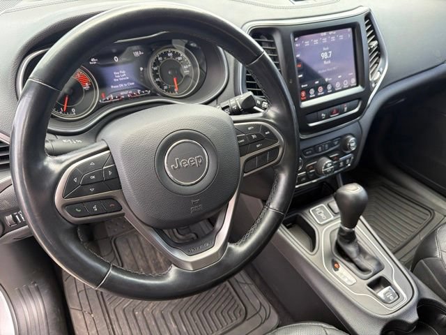 Used 2021 Jeep Cherokee Latitude Lux w/ Comfort/Convenience Group FWD image 27