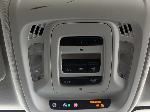 Used 2024 Buick Envision Avenir AWD/4WD image 32