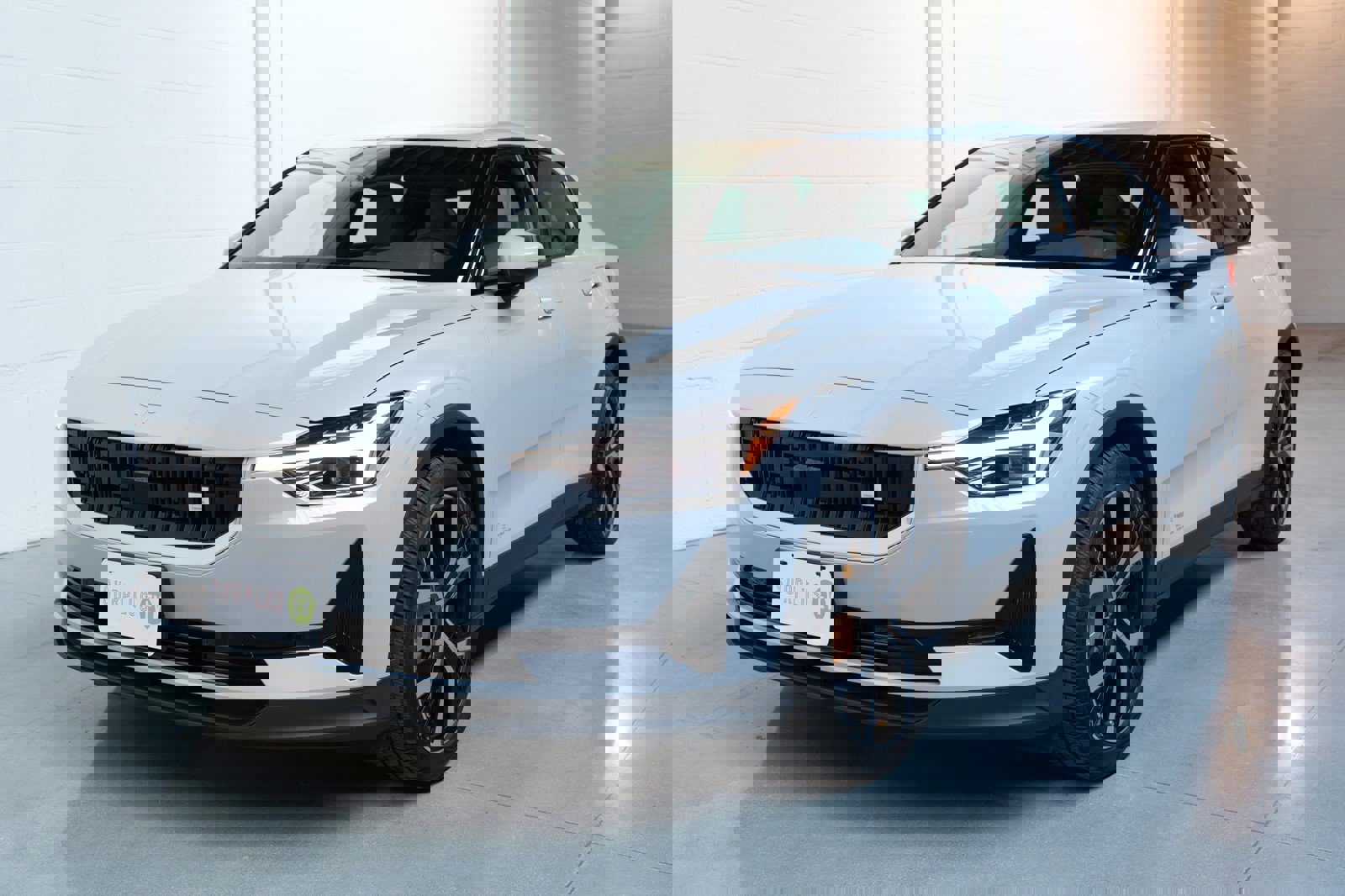 Used 2023 Polestar Polestar 2 image 1
