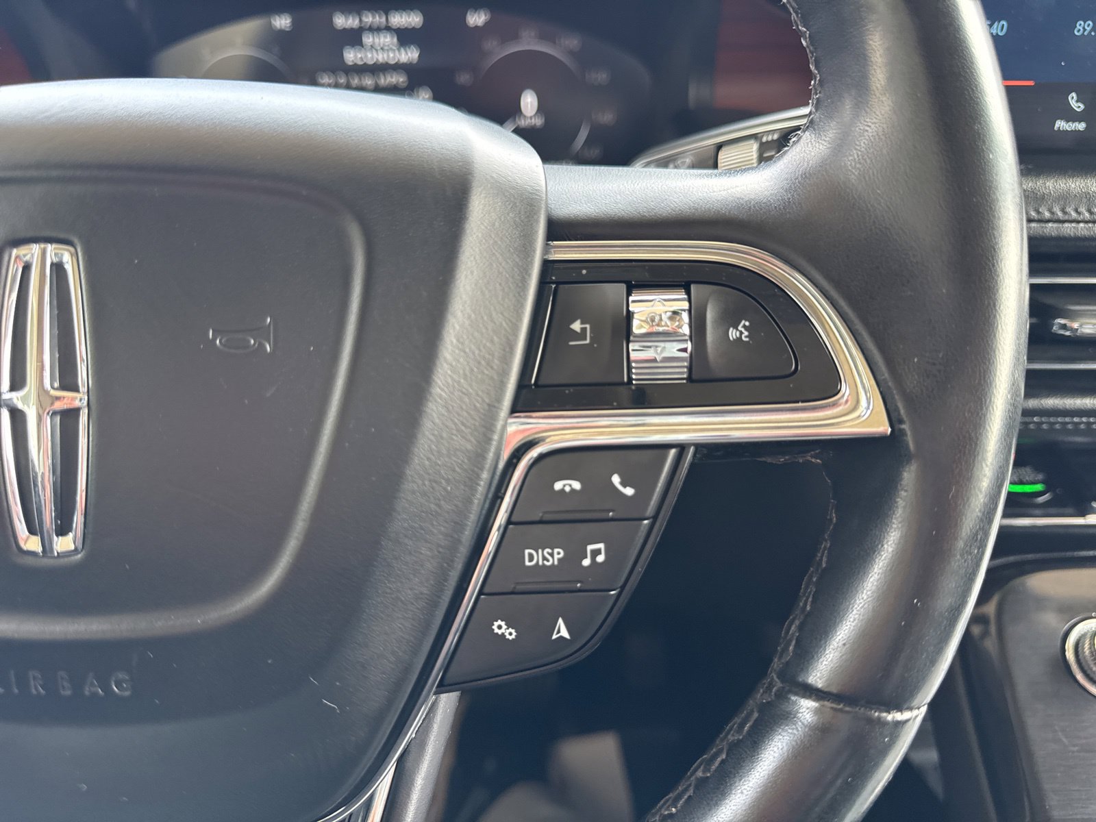 Used 2023 Lincoln Nautilus Reserve AWD/4WD image 26