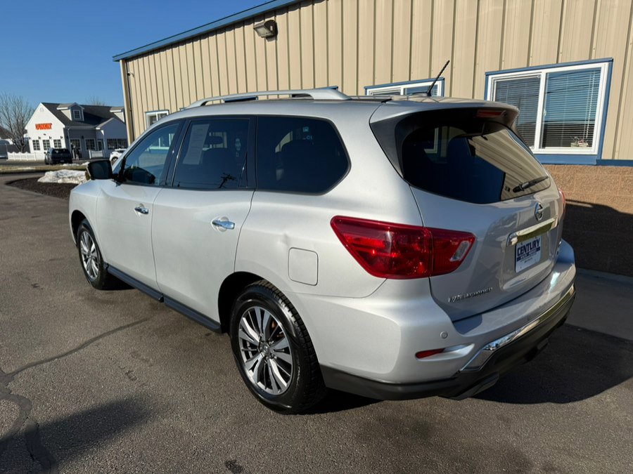 Used 2017 Nissan Pathfinder SL image 6