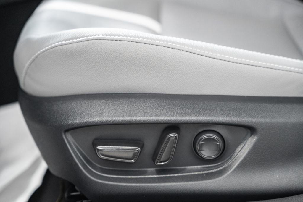 New 2026 Toyota Camry SE image 34