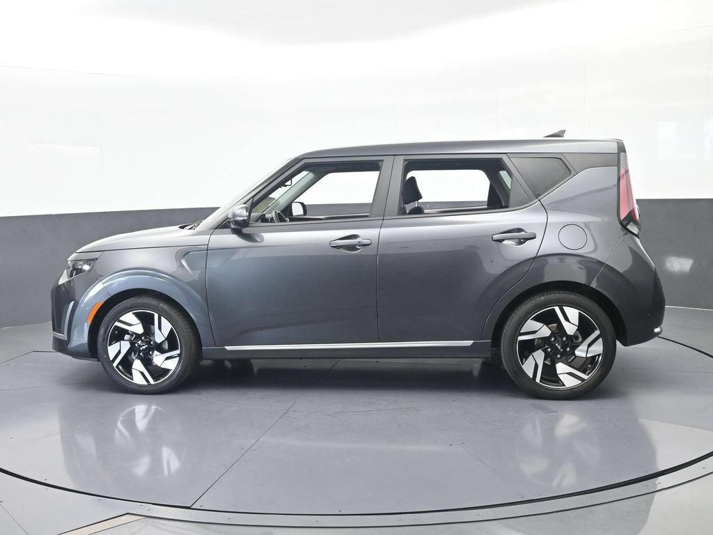 Used 2024 Kia Soul GT-Line FWD image 3