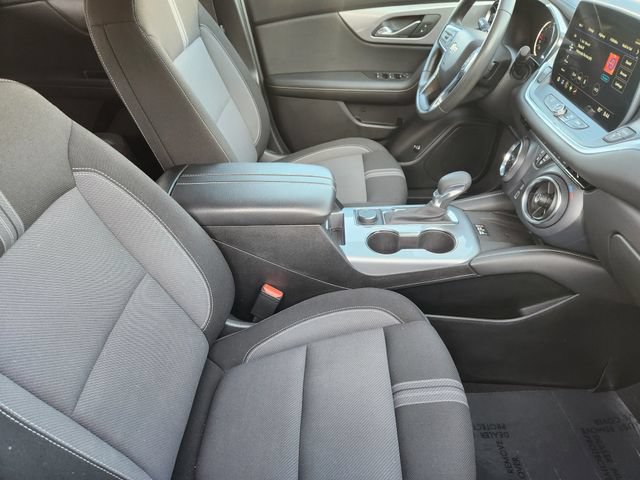Used 2024 Chevrolet Blazer LT w/ Convenience Package FWD image 19