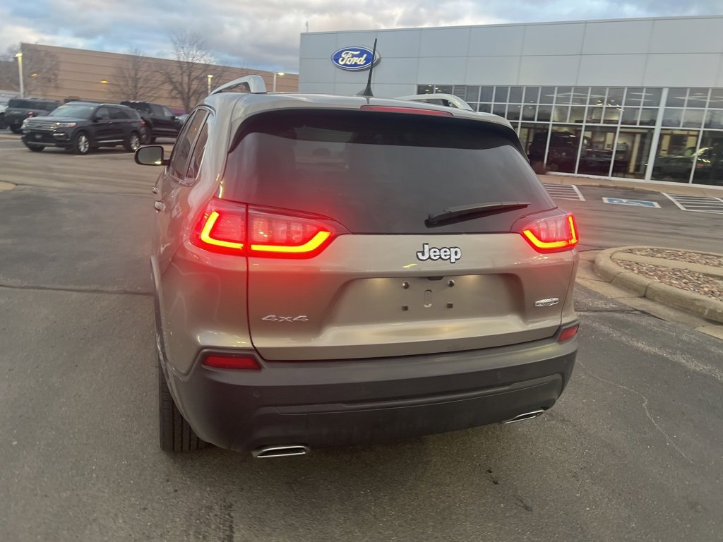 Used 2021 Jeep Cherokee Latitude Lux w/ Comfort/Convenience Group image 9