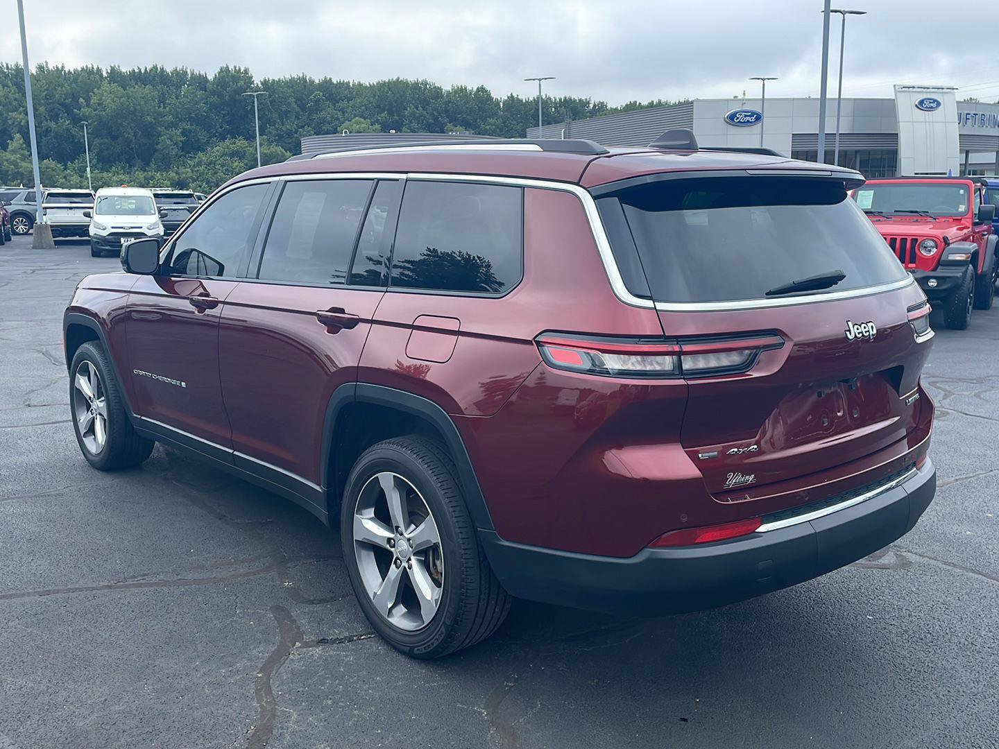 Used 2021 Jeep Grand Cherokee L Limited AWD/4WD image 3