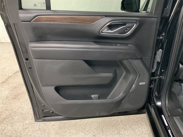 Used 2022 Chevrolet Suburban High Country w/ Max Trailering Package AWD/4WD image 19