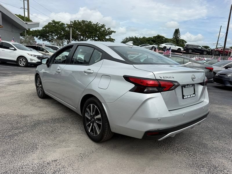 Used 2025 Nissan Versa SV FWD image 7