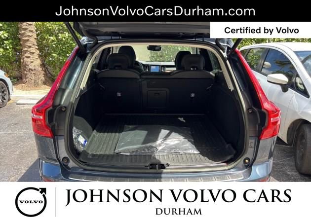 Used 2023 Volvo XC60 B5 Plus w/ Protection Package Premier image 11
