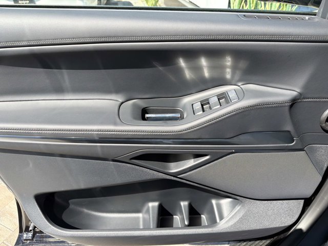 New 2026 Lincoln Navigator L Premier image 9