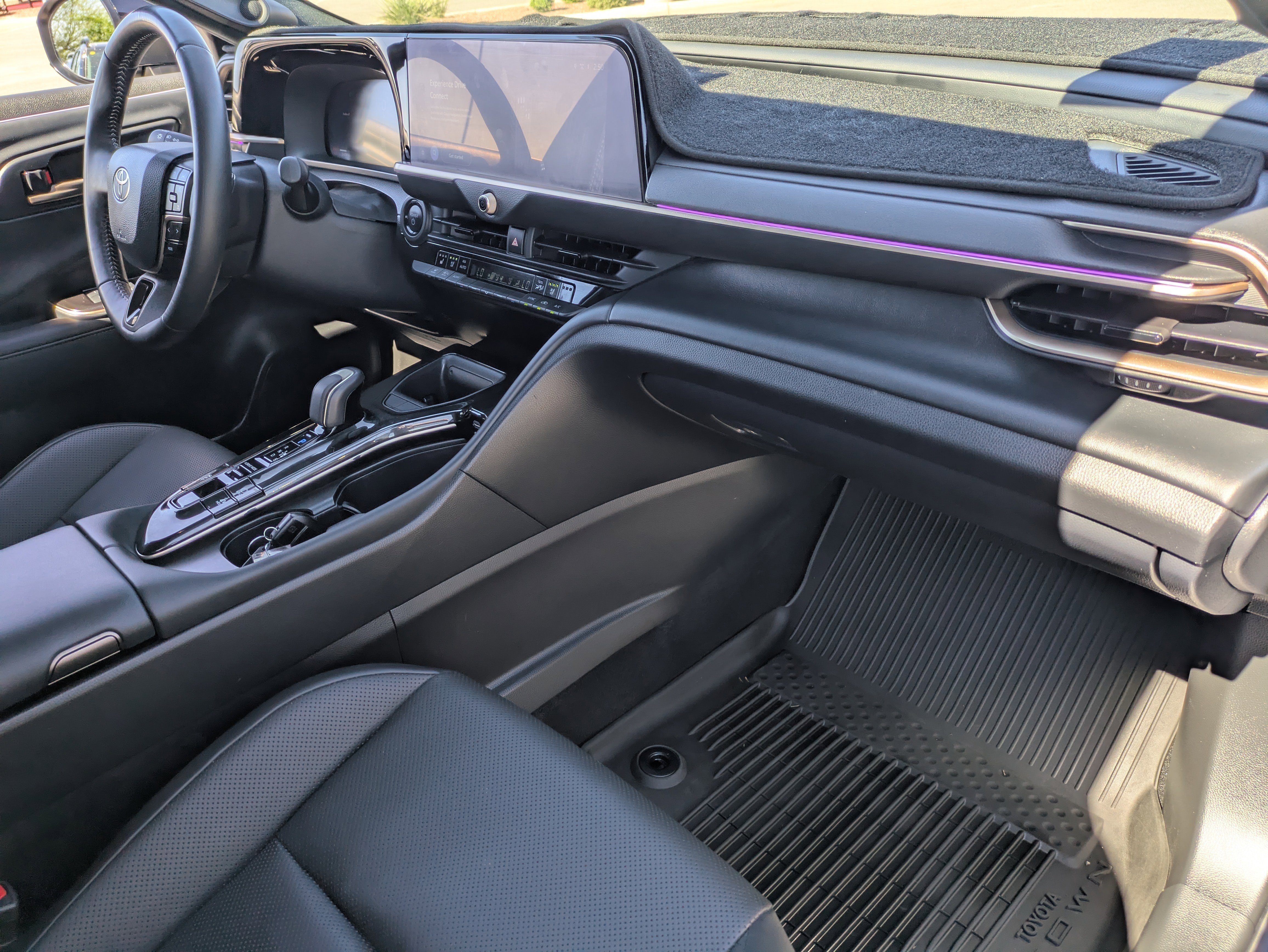 Used 2024 Toyota Crown XLE image 12