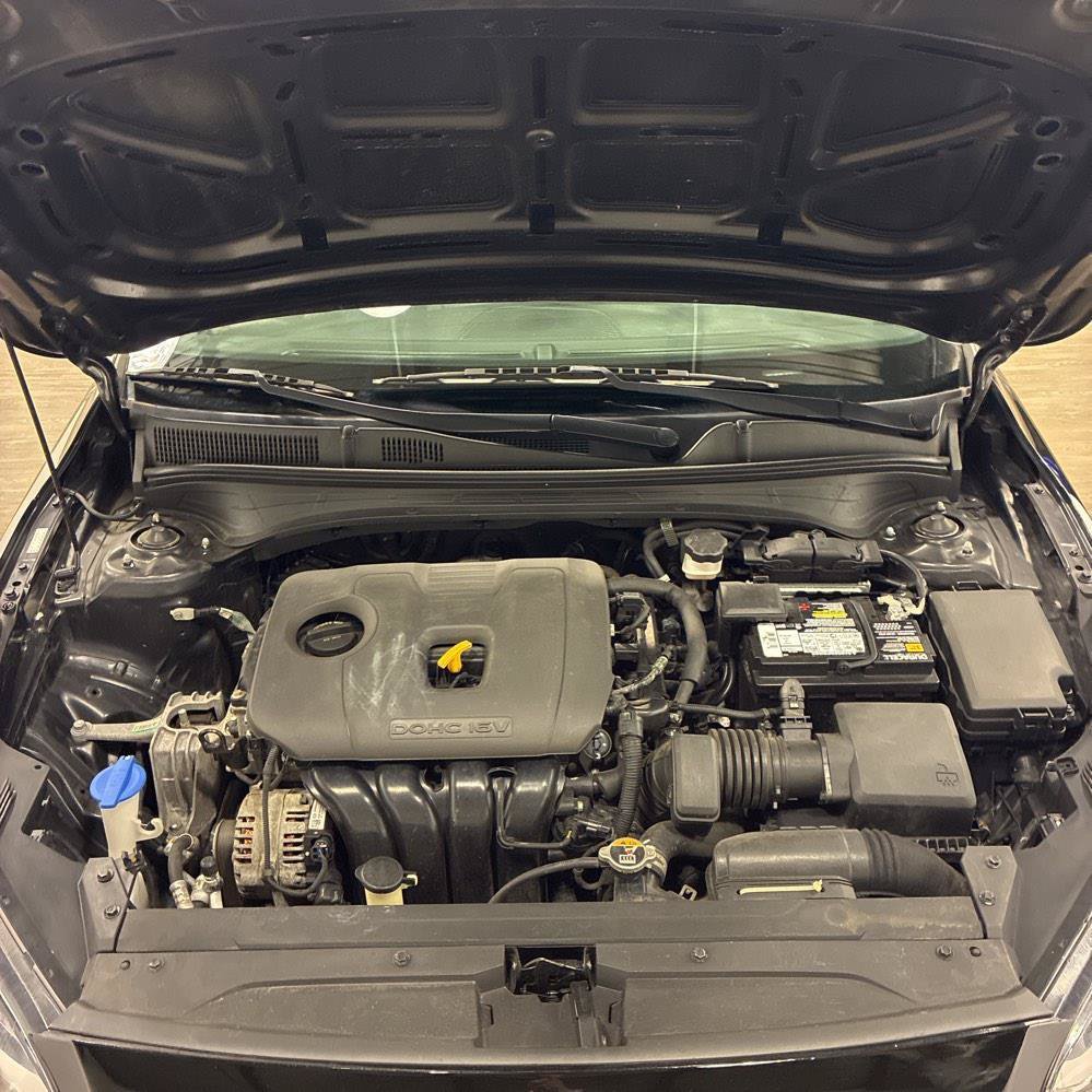 Used 2021 Kia Forte LXS FWD image 16