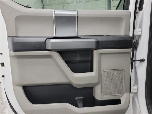 Used 2018 Ford F250 XLT w/ XLT Premium Package image 11