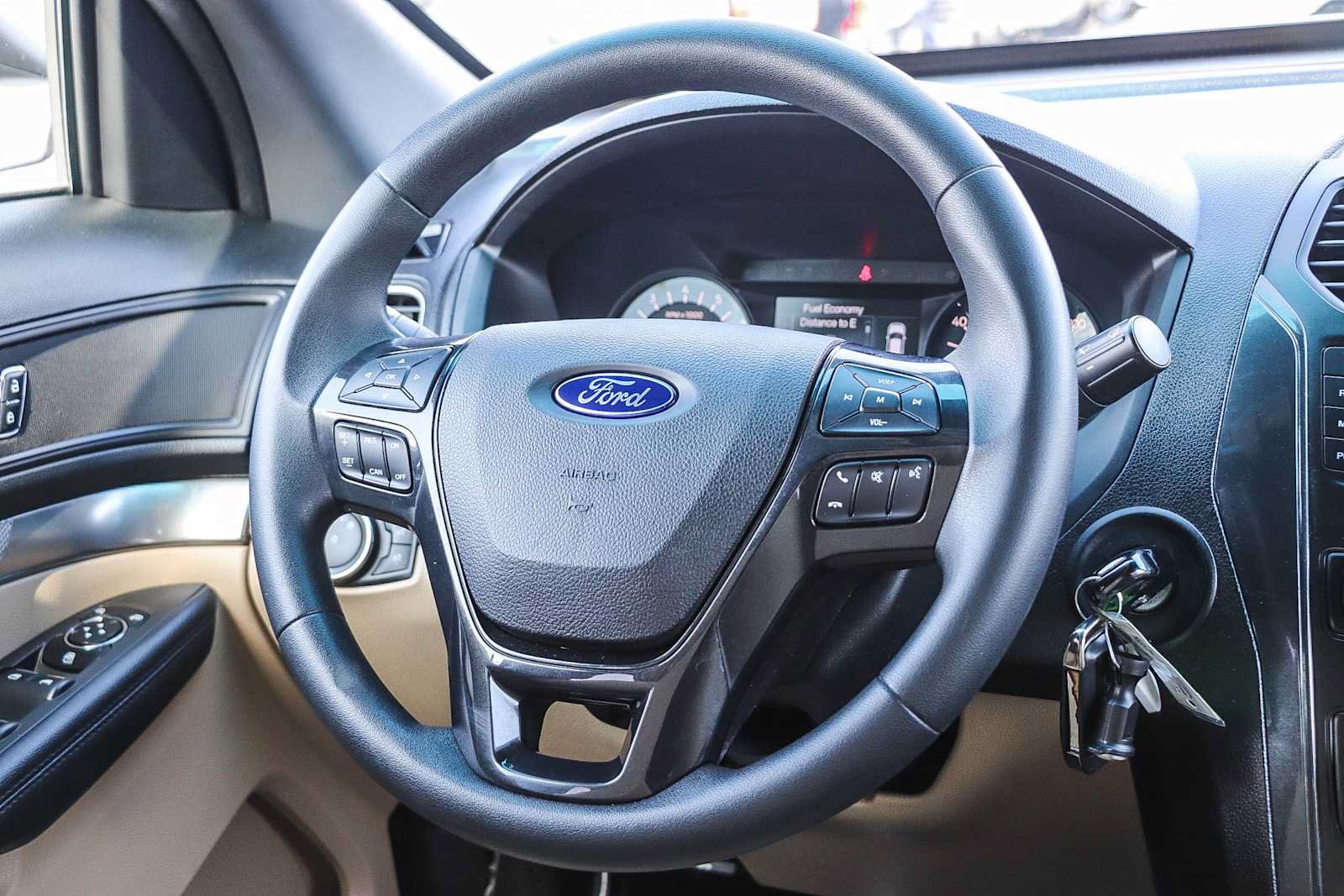 Used 2017 Ford Explorer FWD image 14