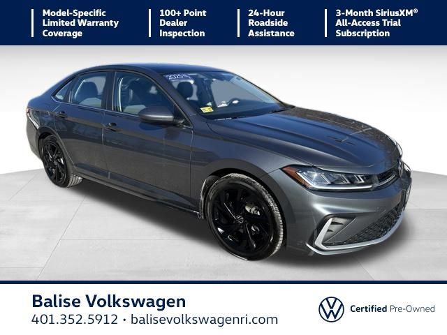 Certified 2025 Volkswagen Jetta SE w/ Sunroof Package image 1