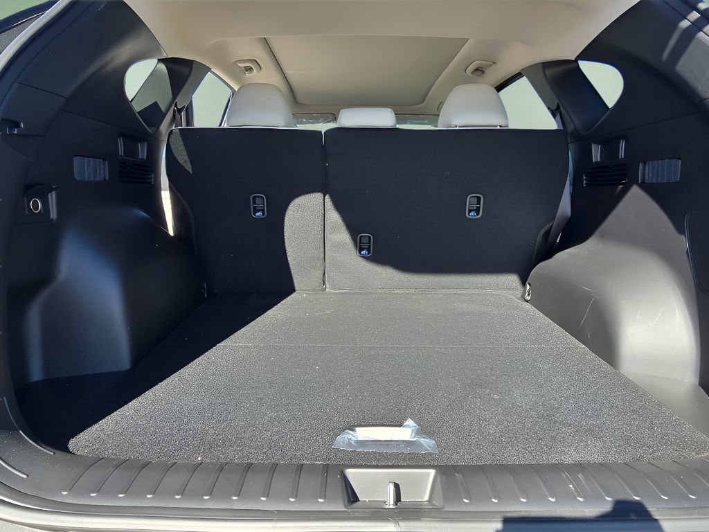 New 2026 Hyundai Tucson Limited image 30