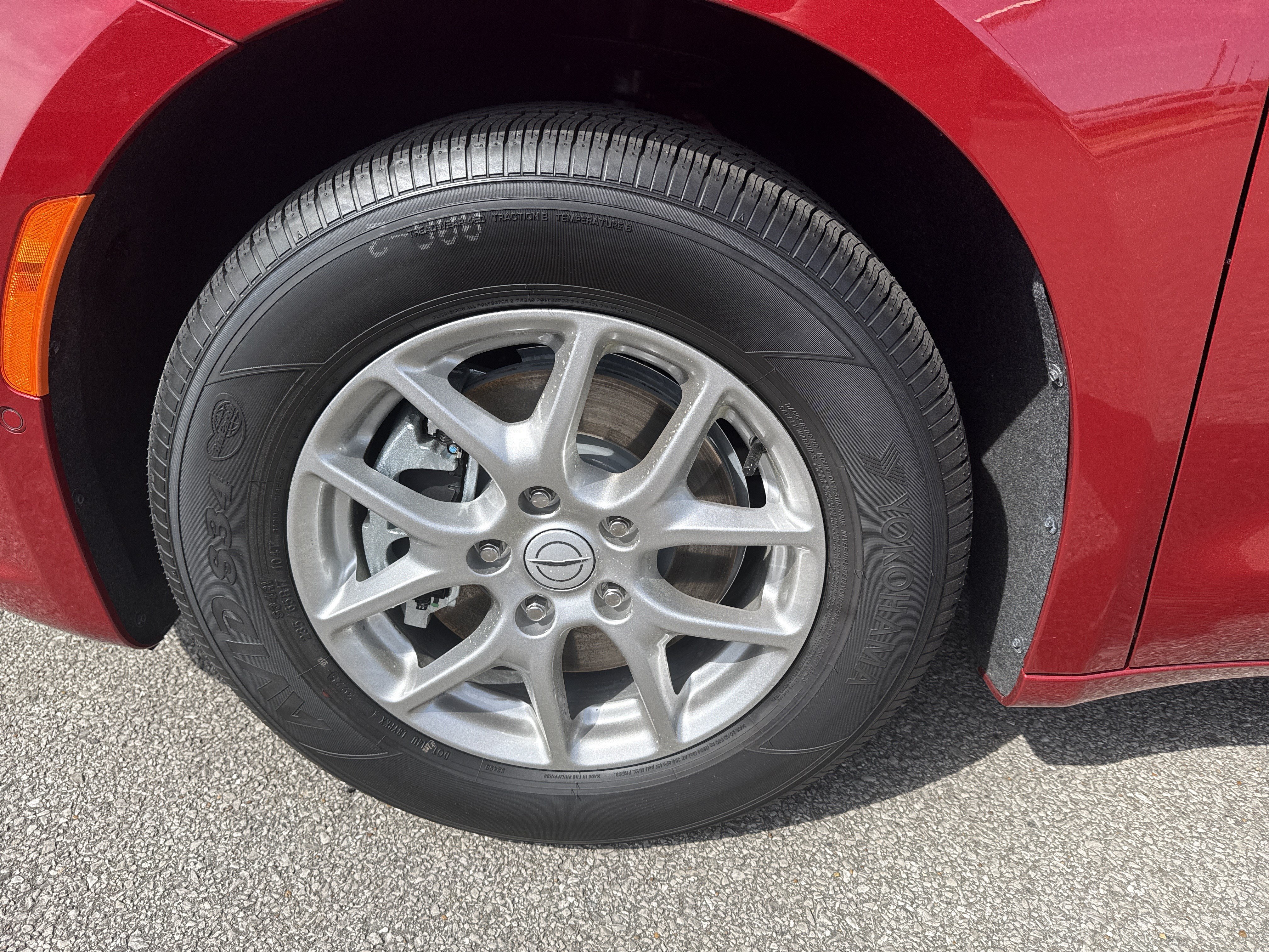 New 2026 Chrysler Pacifica Select FWD image 13