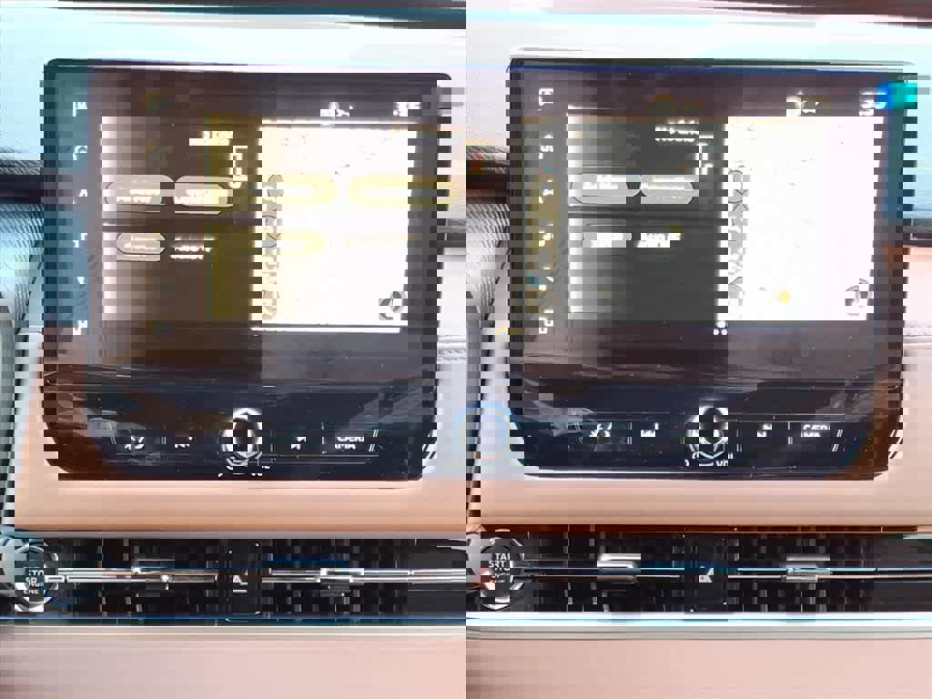 New 2026 Mitsubishi Outlander SEL image 6