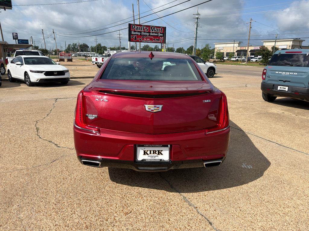 Used 2019 Cadillac XTS Luxury FWD image 4