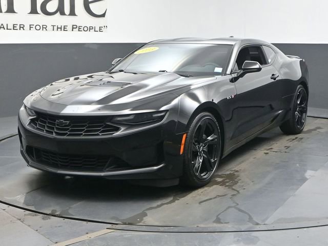 Used 2023 Chevrolet Camaro LT w/ Technology Package RWD image 7