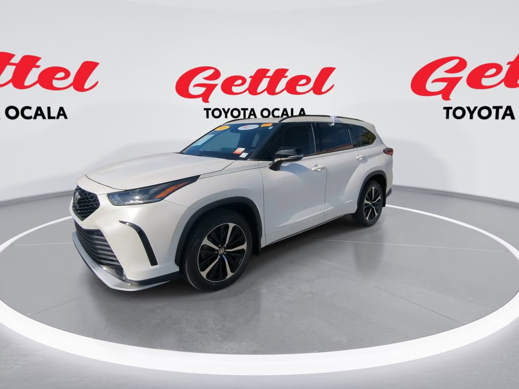 Used 2021 Toyota Highlander XSE image 4
