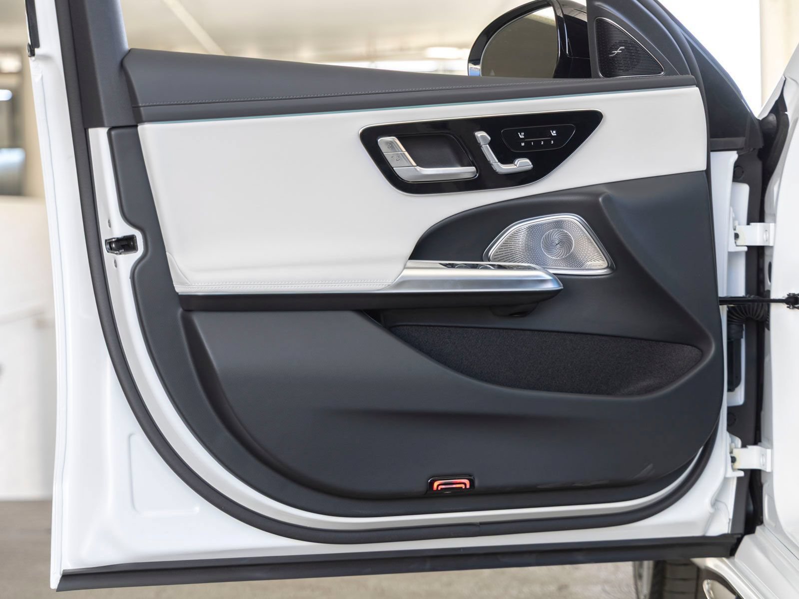 New 2027 Mercedes-Benz E 53 AMG e 4MATIC Sedan image 11