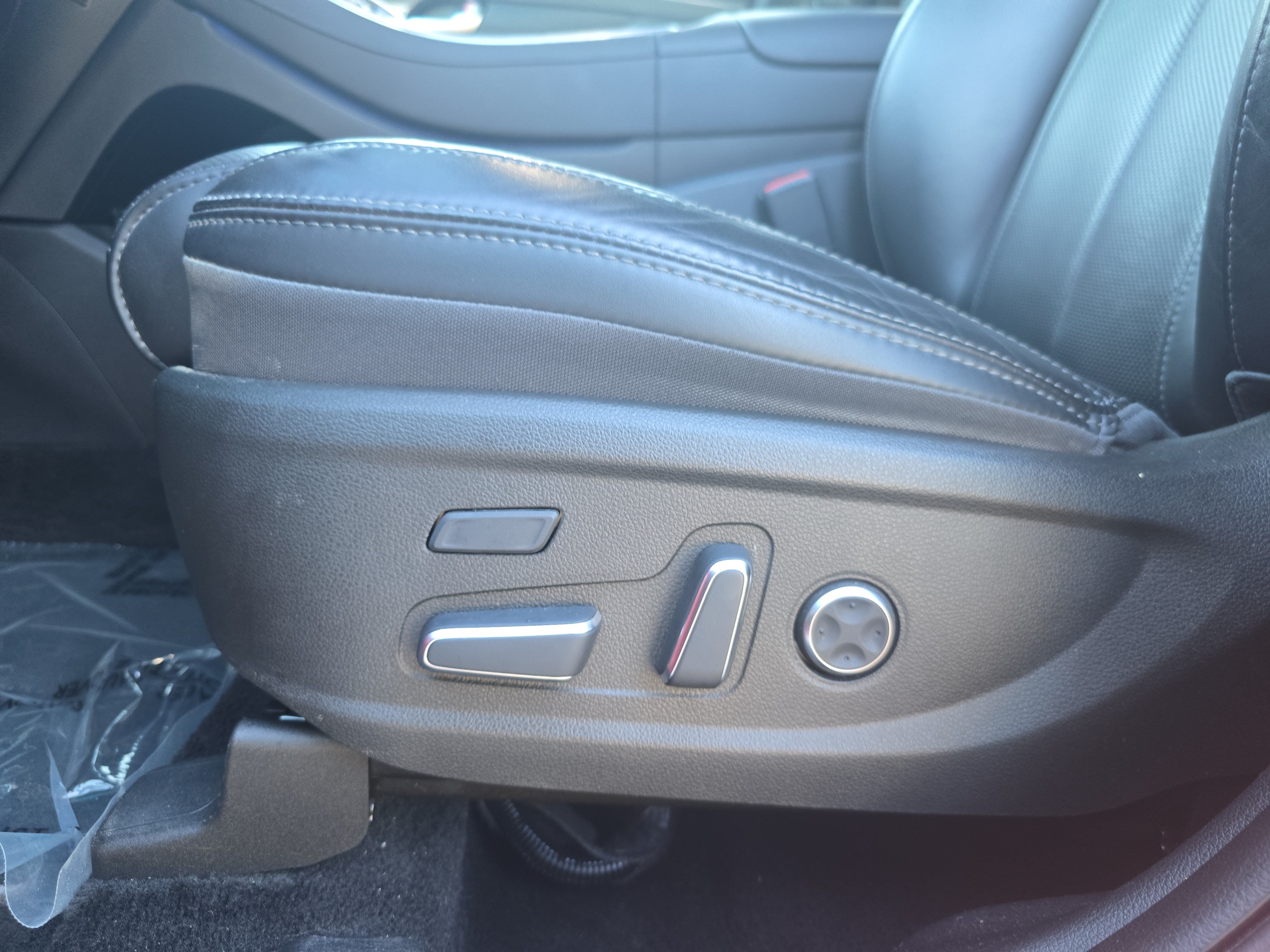 Used 2023 Hyundai Santa Fe Calligraphy AWD/4WD image 25