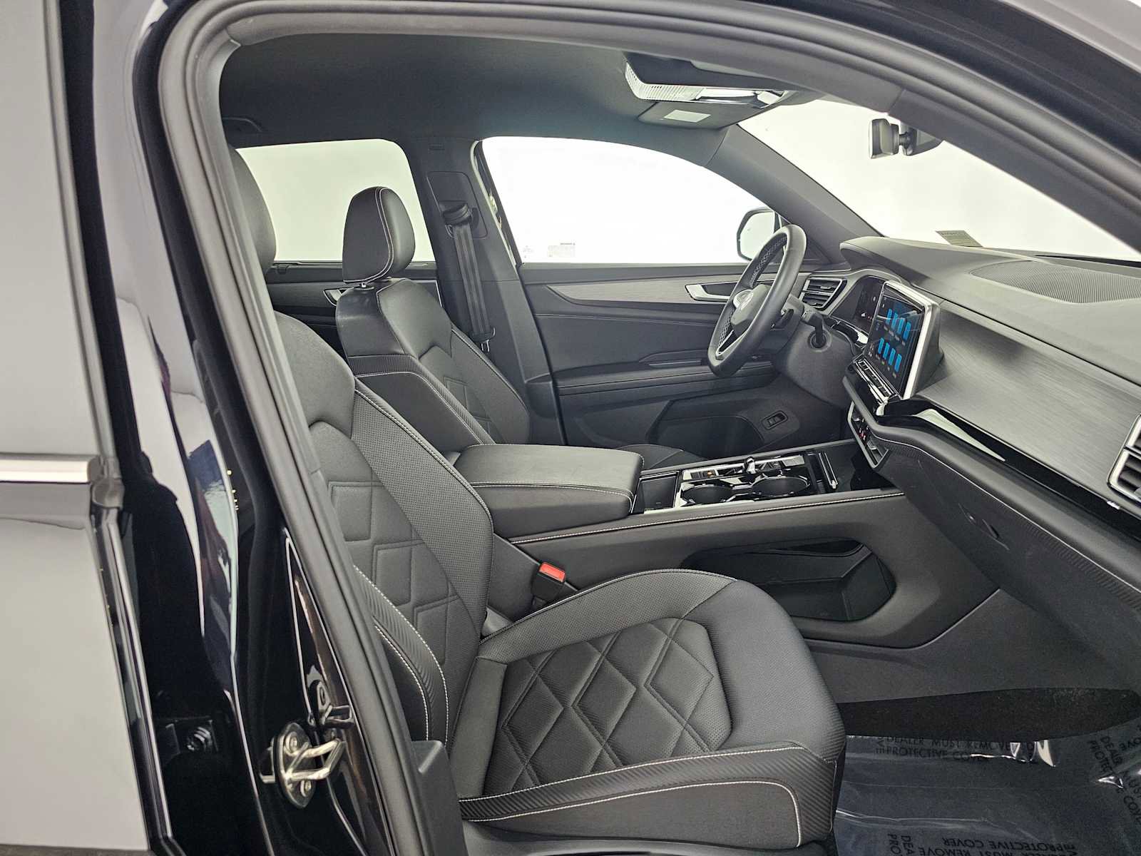 Used 2025 Volkswagen Atlas Cross Sport SE image 10