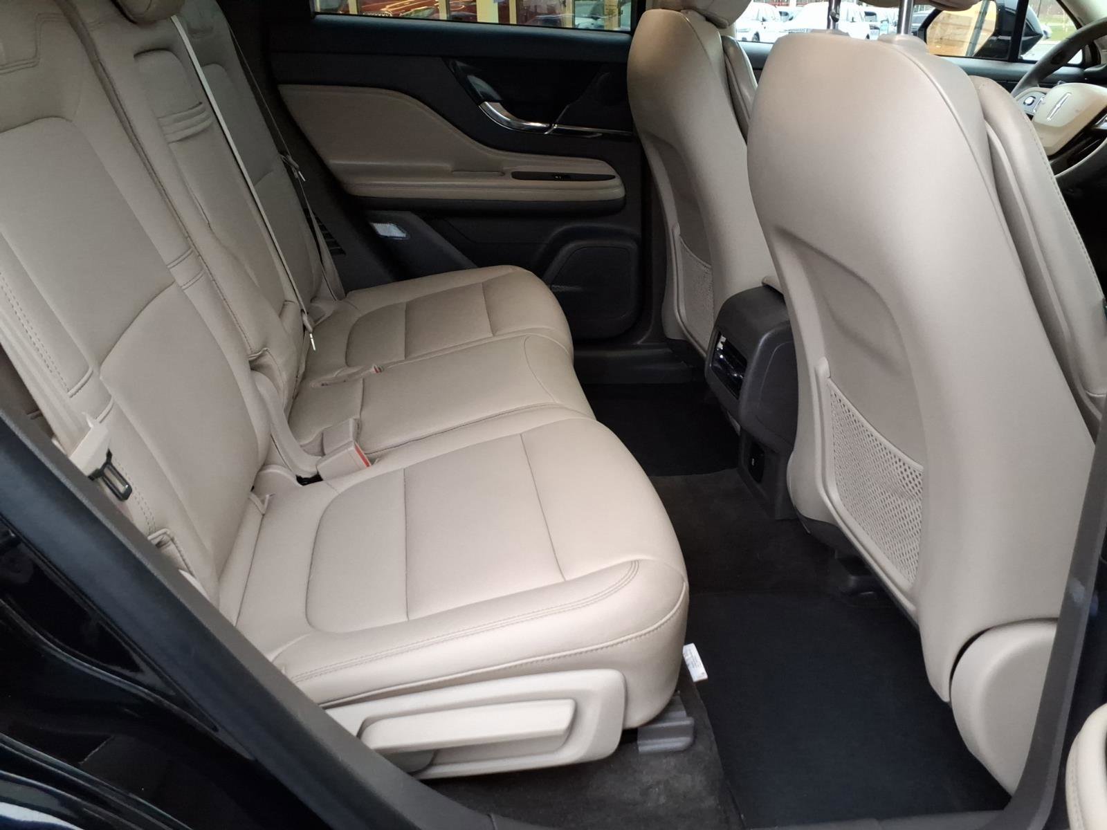 Certified 2023 Lincoln Corsair AWD image 13