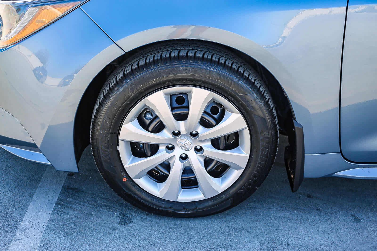 New 2027 Toyota Corolla LE FWD image 10