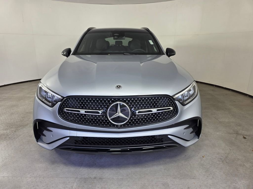 New 2026 Mercedes-Benz GLC 300 image 2