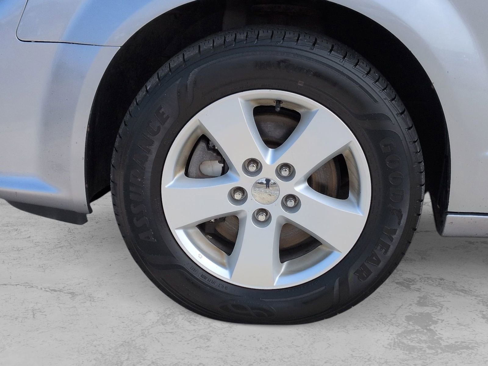 Used 2013 Dodge Grand Caravan SE image 17