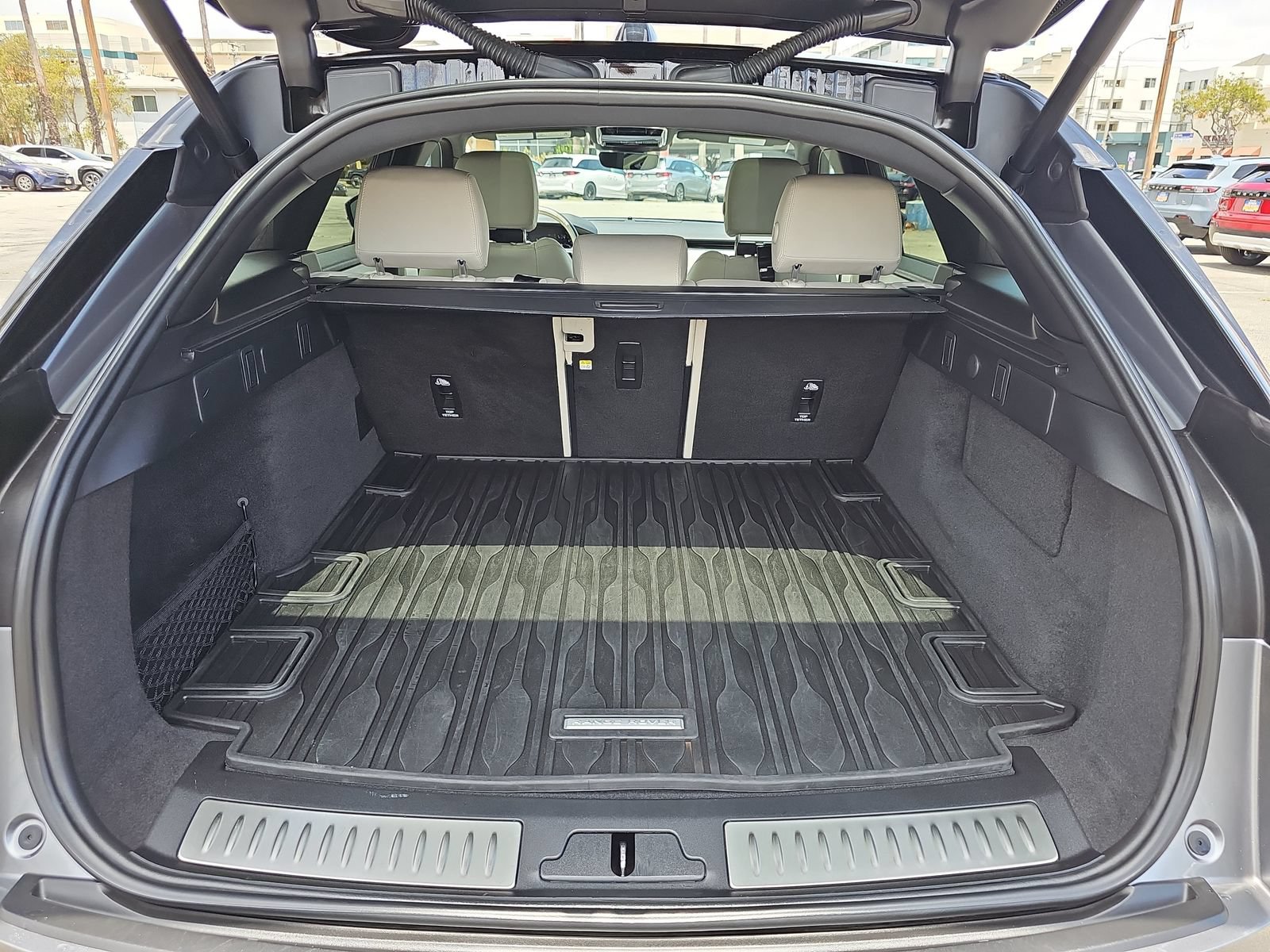 Used 2023 Land Rover Range Rover Velar R-Dynamic S AWD/4WD image 12