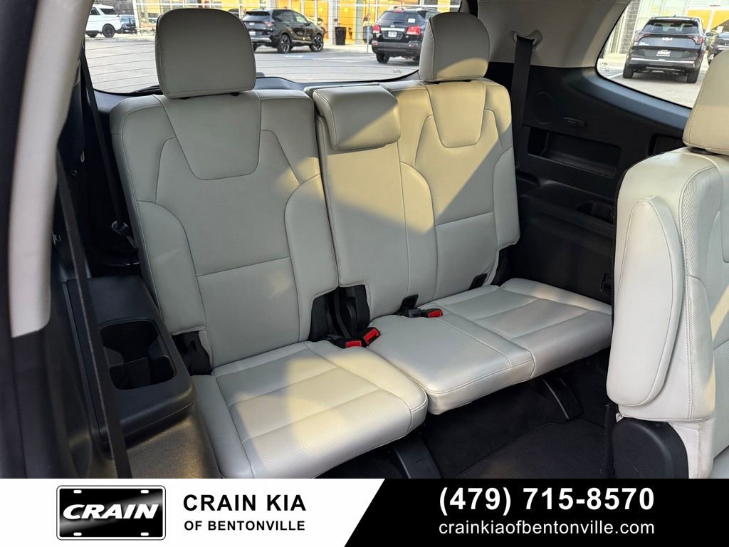 Certified 2022 Kia Telluride SX w/ Nightfall Edition Package image 32