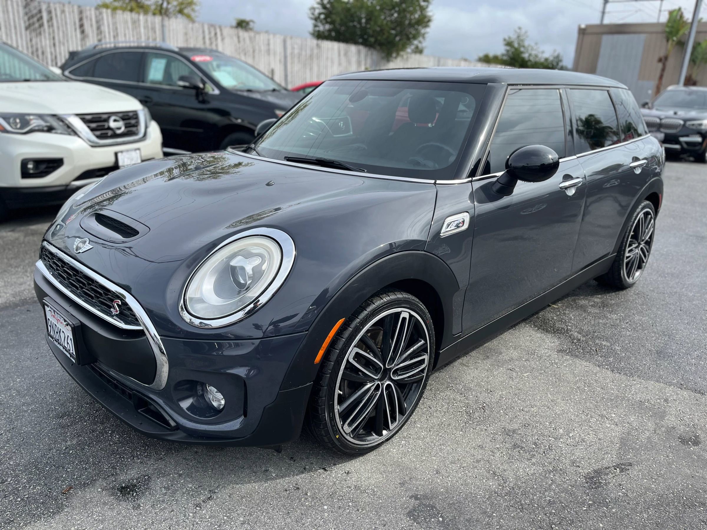 Used 2016 MINI Cooper Clubman S image 2