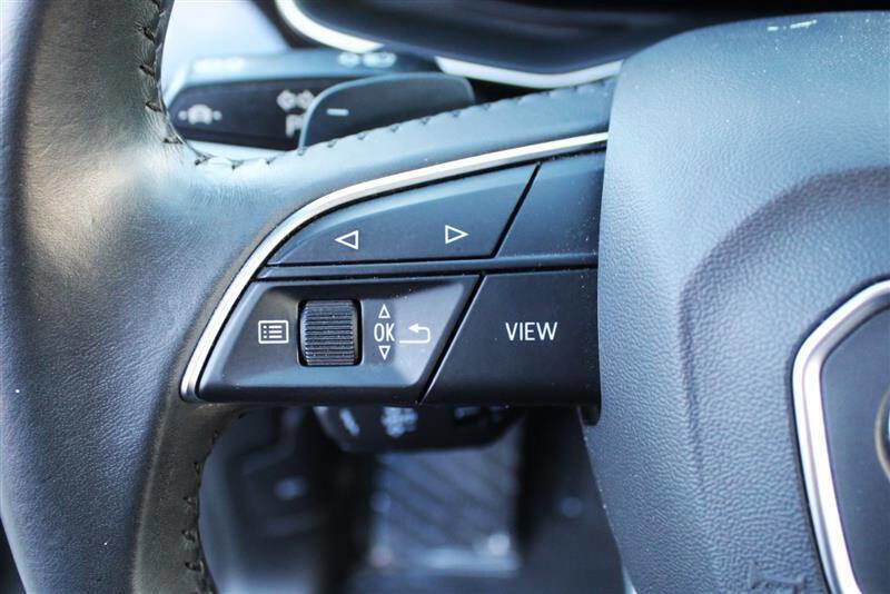 Used 2020 Audi Q8 Prestige w/ Prestige Package image 18