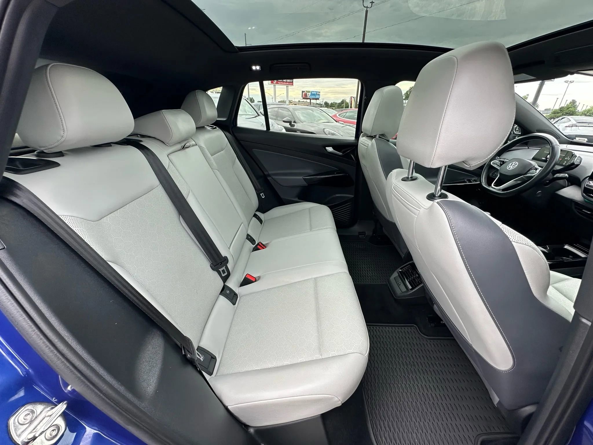 Used 2021 Volkswagen ID.4 Pro S image 13